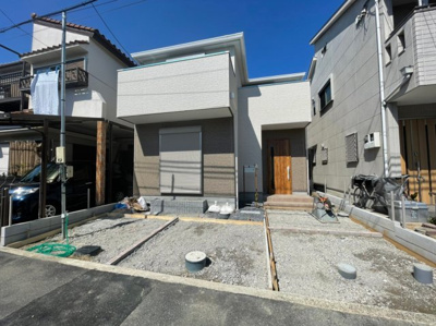 【前面道路含む現地写真】 | 福泉小・南東向き・前面道路10ｍ・新築一戸建て・堺市西区草部 | 前面道路含む現地写真です