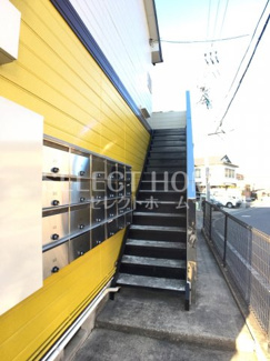 【エントランス】 | 建物の内部です