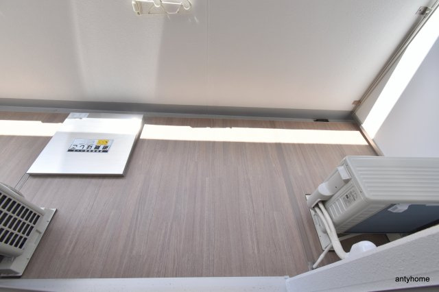 スプランディッド江坂駅前　仲介手数料無料のバルコニー