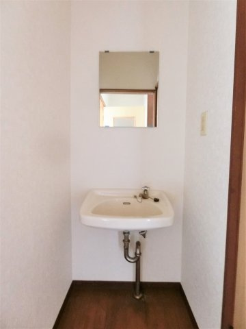 松崎テラスハウスの洗面所