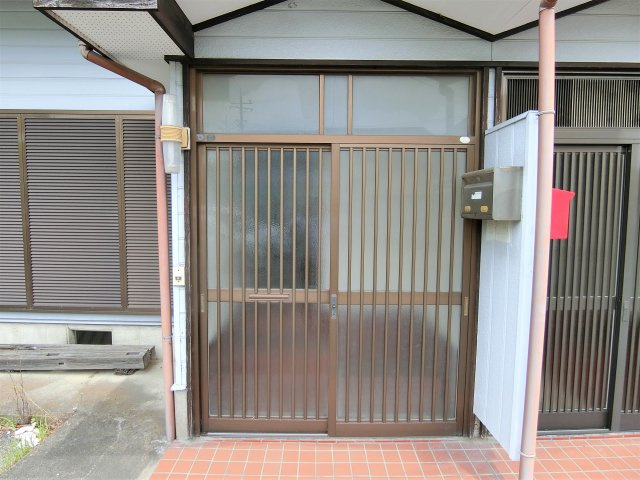 松崎テラスハウスの玄関