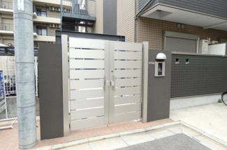 【エントランス】