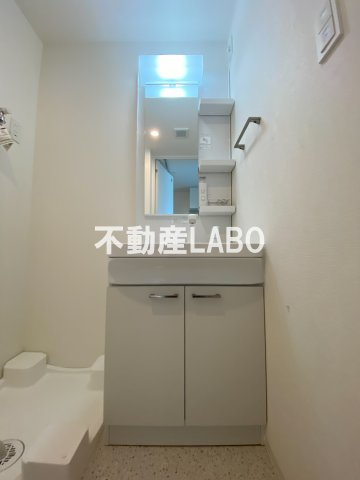 ファーストフィオーレ九条Ⅲ（サムティ大阪九条Noble）の洗面所