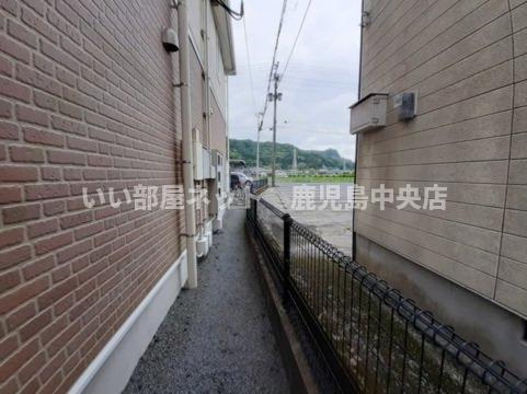 北側境界（東側より撮影）