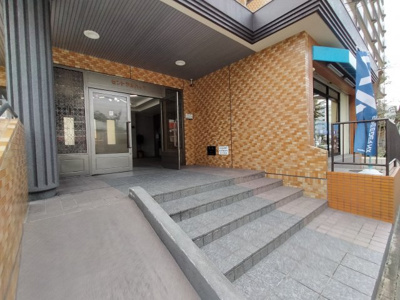 【エントランス】 | シロハイヌ今米