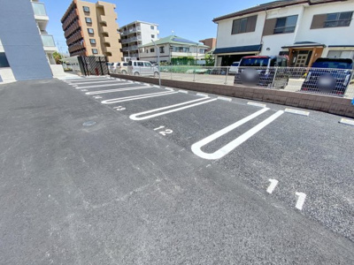 【駐車場】 | グランアイリス本厚木