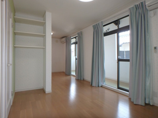 【居間・リビング】 | 鷹子町311-5戸建