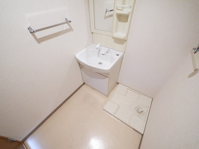 キーファーヴィラの洗面所|広い洗面スペース
