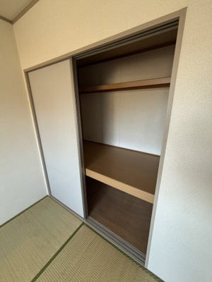 【収納】 | シルヴァンヒルズ | ※同物件・反転タイプの写真です。