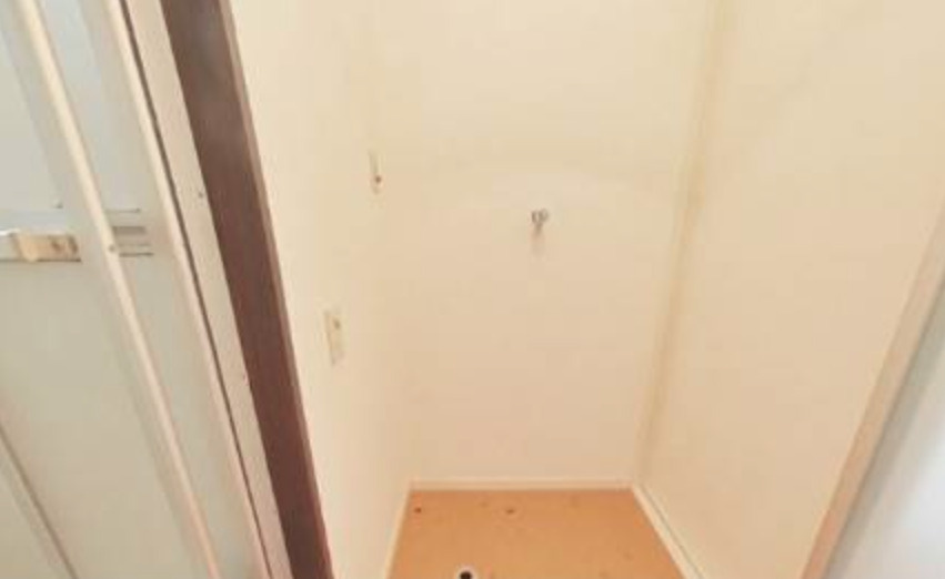 カーサ・エスメラルダ【キャッシュバック対象物件】の洗面所|使いやすい洗面所です