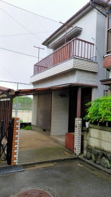 【外観】 | 鶴見区今津南3丁目　中古戸建 | ◎ＪＲ学研都市線『放出駅』徒歩9分！！
◎スーパーが近く多数ありお買い物至便♪
◎すぐ側に公園があり子育て環境♪