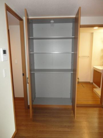 Ｓol y luna　（ソル　イルナ）の収納|クローゼット