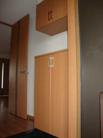 Ｓol y luna　（ソル　イルナ）の収納|下駄箱