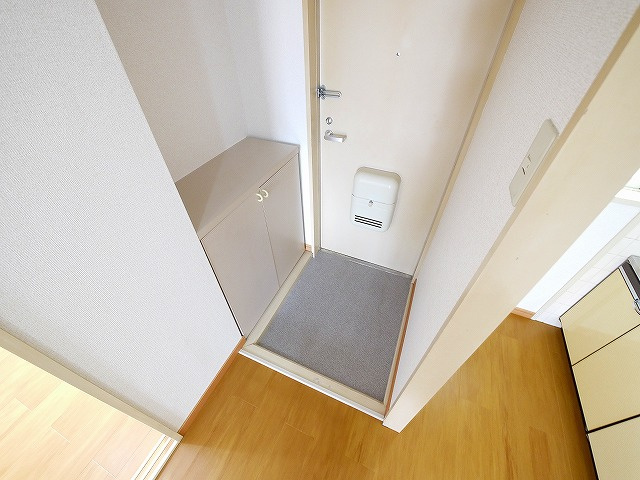 エクレール天理Ｂの玄関|ゆったりとした玄関です