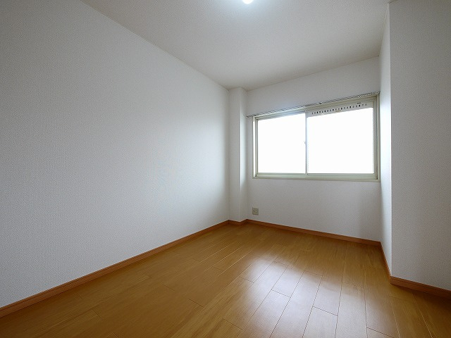 エクレール天理Ｂの洋室|スタンダードな洋室です