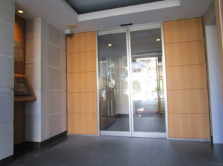 【エントランス】