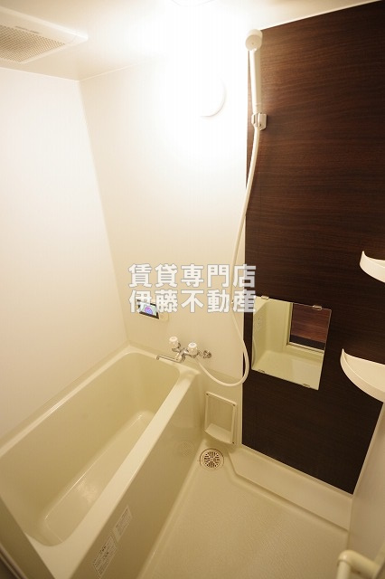 Creo庄内通参番館の浴室