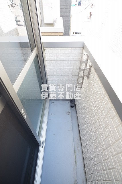 Creo庄内通参番館のバルコニー