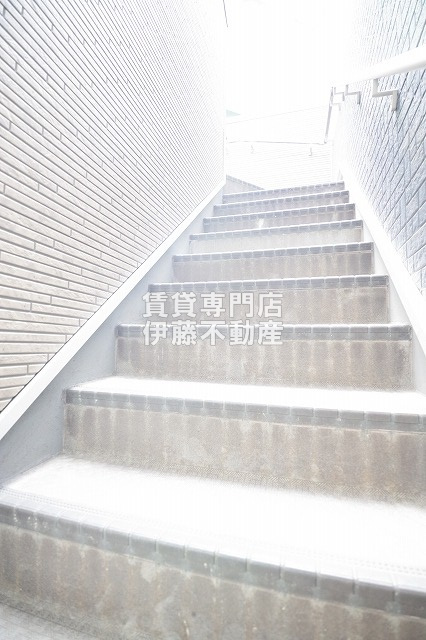 Creo庄内通参番館のロビー