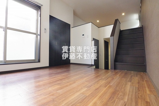 Creo庄内通参番館の洋室