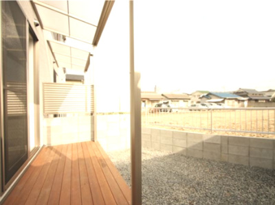 【バルコニー】 | ぴあ下中野 | お庭のついたウッドデッキ♪