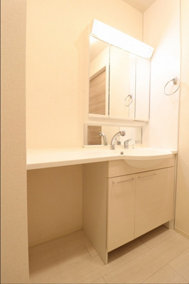 【独立洗面台】 | D-rooｍ城野駅　B | 朝の身支度には欠かせない独立洗面化粧台