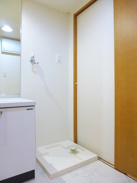 オーキッドレジデンス三ノ輪Ⅱの設備|室内洗濯機置場