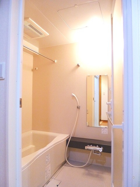 オーキッドレジデンス三ノ輪Ⅱの浴室|清潔なバスルーム