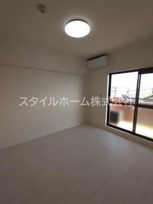 【居間・リビング】 | ビラ鳳笙 | 別部屋写真です。
