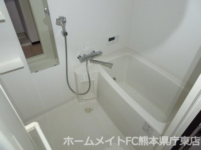 熊本市西区横手４丁目の賃貸マンションの浴室