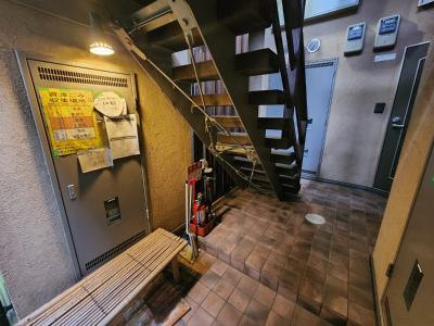ロフティ山ノ内のロビー