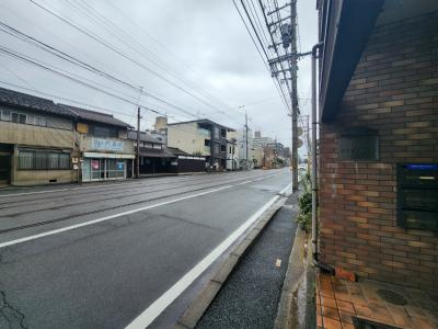 ロフティ山ノ内の周辺|前面道路