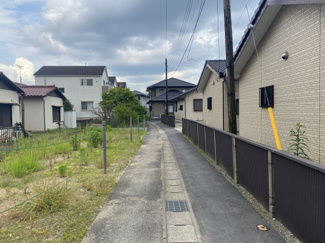 【前面道路含む現地写真】 | 市原市古市場　売地　内房線浜野駅 | 前面道路含む現地写真です