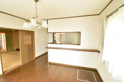 【居間・リビング】 | 姶良市平松　中古戸建