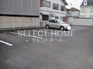 【駐車場】 | 駐車場に車を止められます