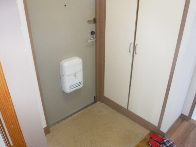 アビタヌーボーの玄関