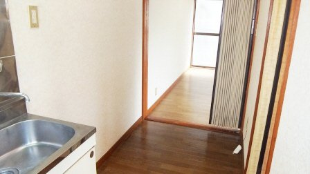 シャンブルレポのキッチン|廊下スペースあります！