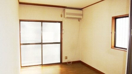 シャンブルレポの居間・リビング|１Ｋタイプのお部屋です！