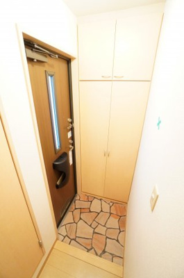 【玄関】 | ロイヤルガーデンKIRINOKI | ※同物件・同タイプの写真です。