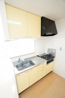 【キッチン】 | ロイヤルガーデンKIRINOKI | ※同物件・同タイプの写真です。