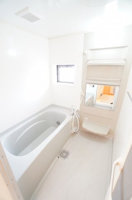 【浴室】 | ロイヤルガーデンKIRINOKI | ※同物件・同タイプの写真です。