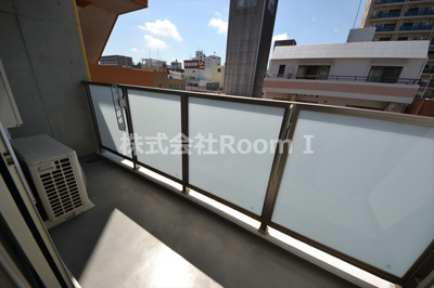 【バルコニー】 | LaCASA上本町 | 外からの目が気にならないバルコニーで洗濯物が干せます