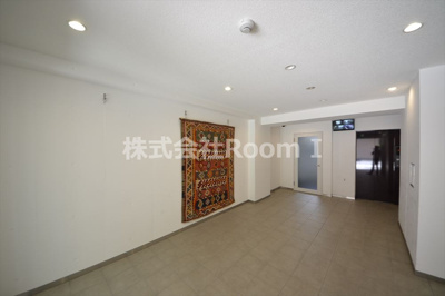 【その他共用部分】 | LaCASA上本町 | 落ち着いたロビーです