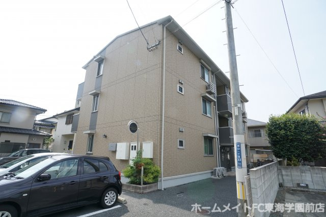 熊本市中央区帯山１丁目のアパートの外観