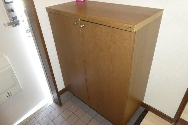メイプルリーフの内装|シューズボックス