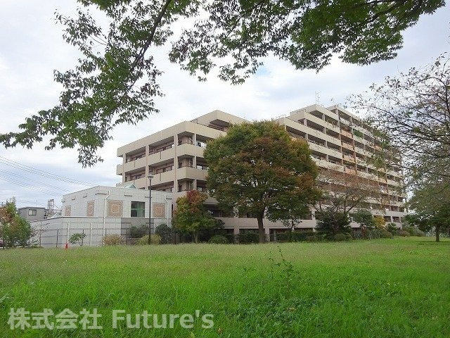 クレストフォルム水元公園の外観|水元公園至近・緑の多い立地・リノベーション済住戸