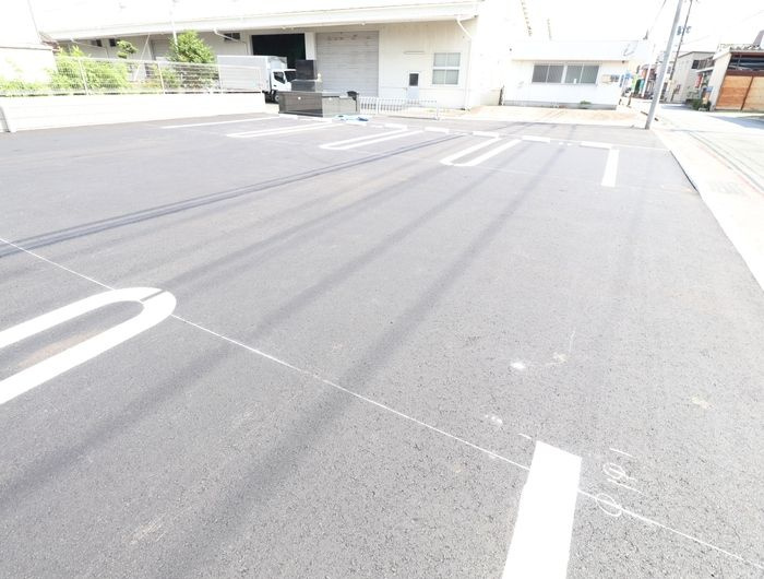 サニーコート十禅寺の駐車場