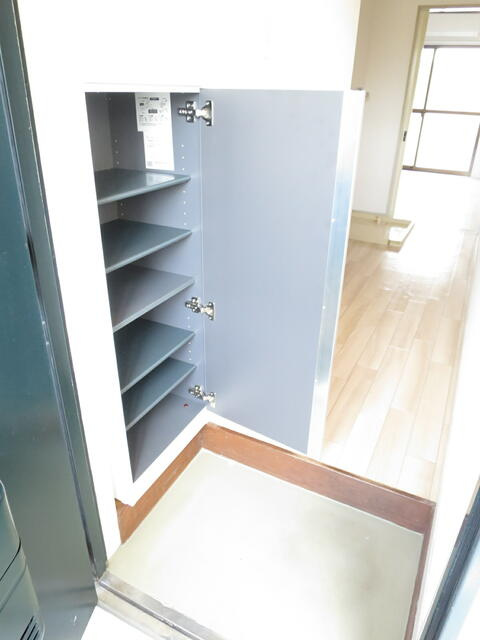 ★こちらのシューズＢＯＸへ交換