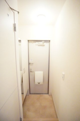 【玄関】 | ロイヤルガーデンKIRINOKIⅡ | ※同物件、同タイプのお部屋です