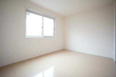 【洋室】 | ロイヤルガーデンKIRINOKIⅡ | ※同物件、同タイプのお部屋です